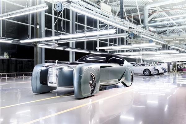 Rolls-Royce представила роскошный концепт-кар будущего, в дизайне которого использовались 3D-печатные элементы - 1